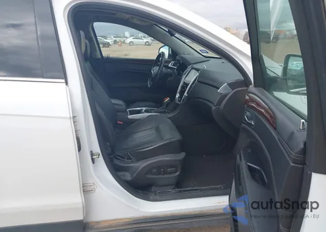 2013 Cadillac Srx Luxury Collection z USA, uszkodzony, nr VIN 3GYFNCE34DS629687